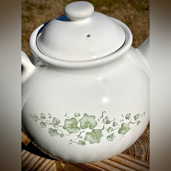 Callaway Corelle Teapot‎ and bowl with bonus Corning mug and bonus bowl with lid - Picture 7 of 11
